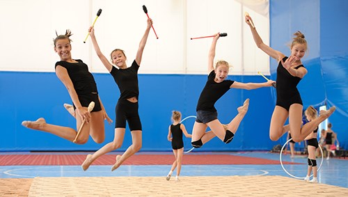 Gymnastikpiger Foto: Colourbox